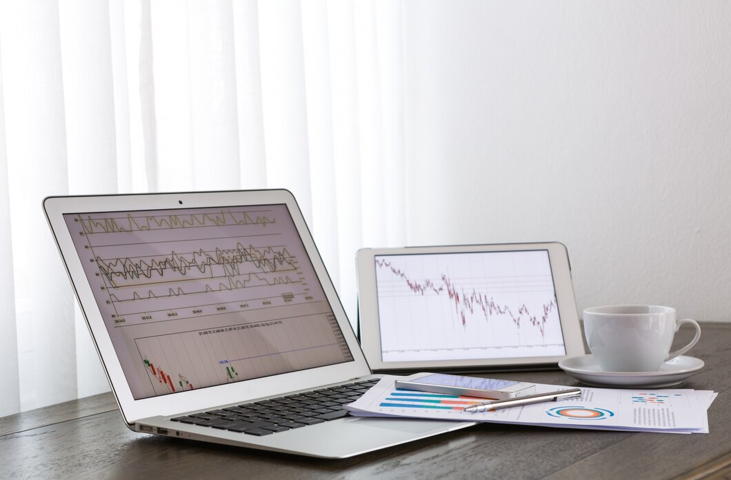 Reading the Market: Essential Technical Analysis Indicators for Beginners